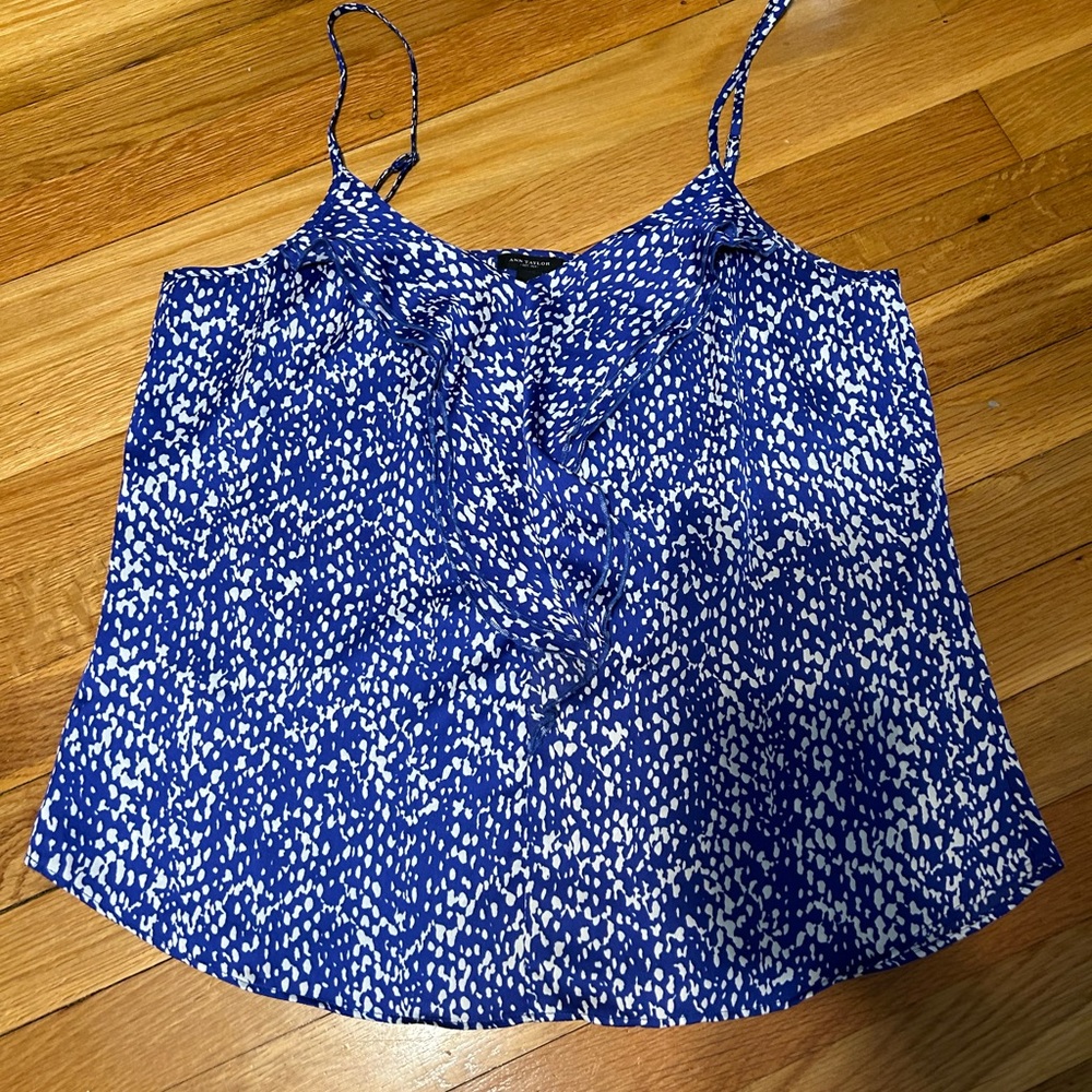 Women’s Ruffle front tank